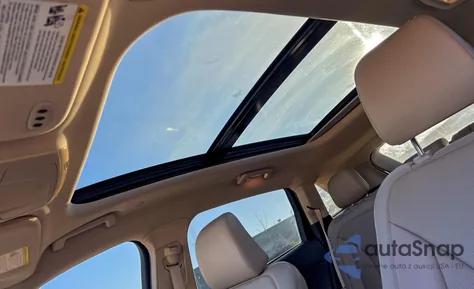 2023 Lincoln Nautilus Reserve z USA, uszkodzony, nr VIN 2LMPJ6K91PBL11844